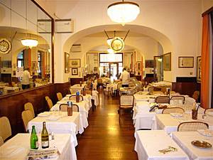 Smiles all round! Lunch service must be over at Ristorante Diana